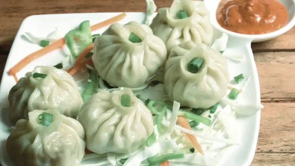 Momos